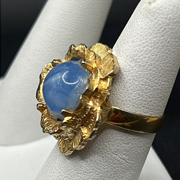 Vintage swirly blue flower adjustable size 7.5 ring - Picture 2 of 5